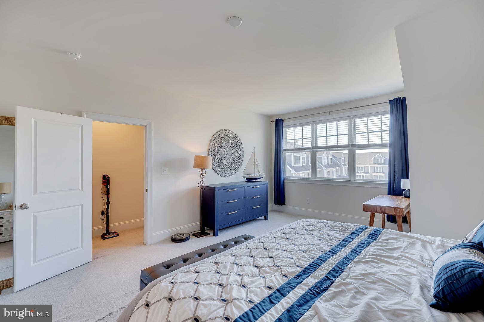 HERITAGE VILLAGE TOWNHOMES - Residential