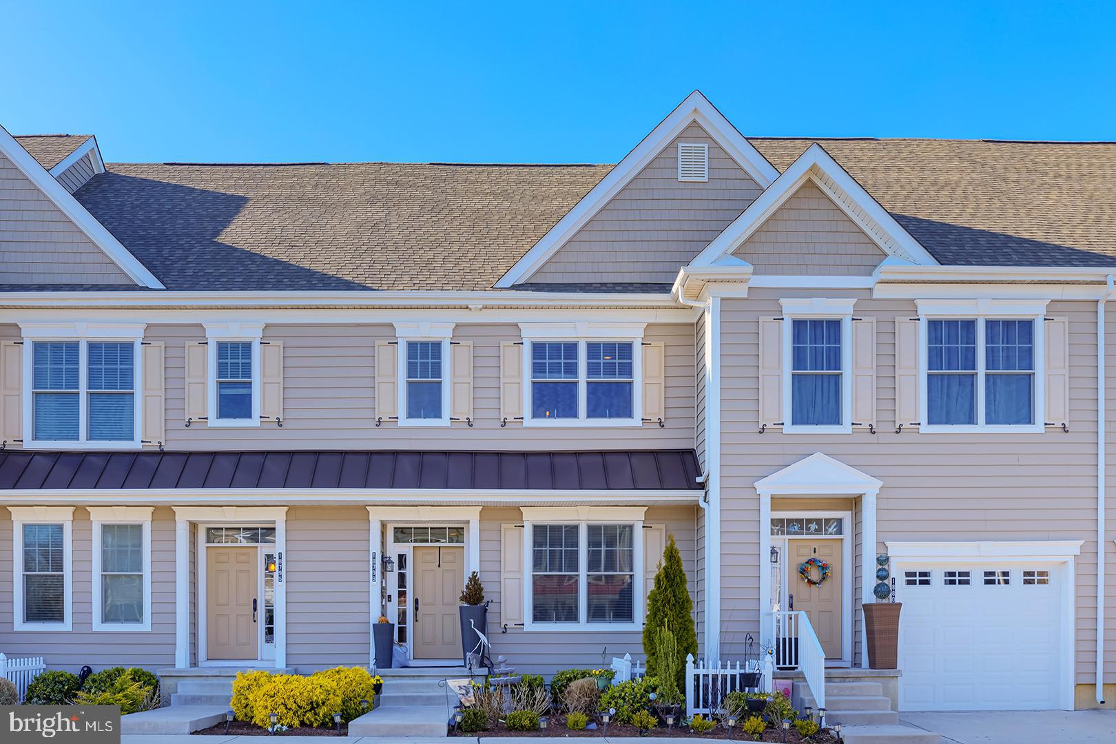 HERITAGE VILLAGE TOWNHOMES - Residential