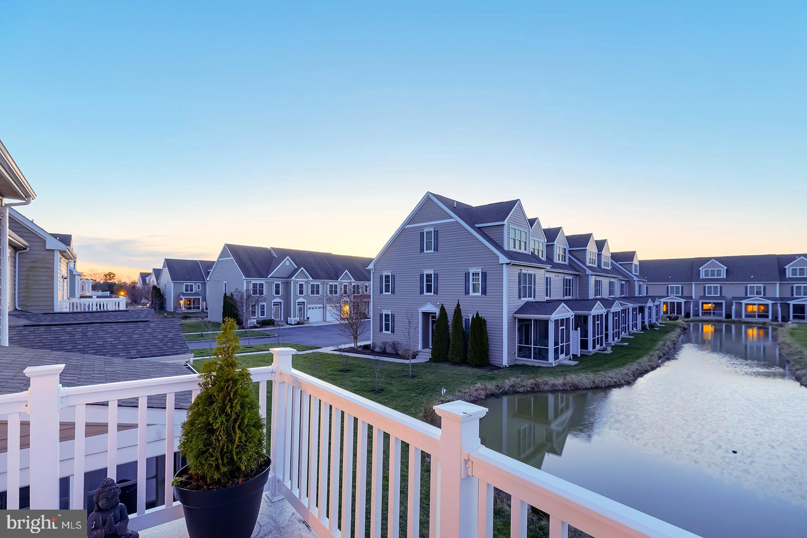 HERITAGE VILLAGE TOWNHOMES - Residential