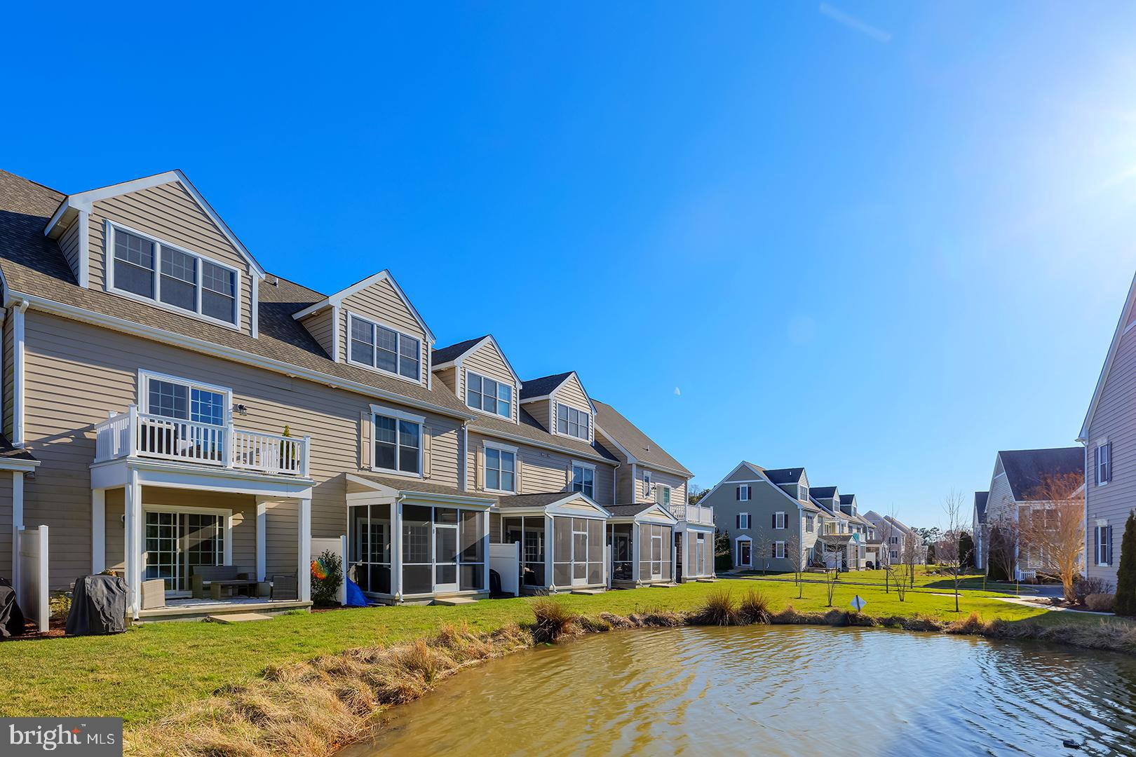 HERITAGE VILLAGE TOWNHOMES - Residential