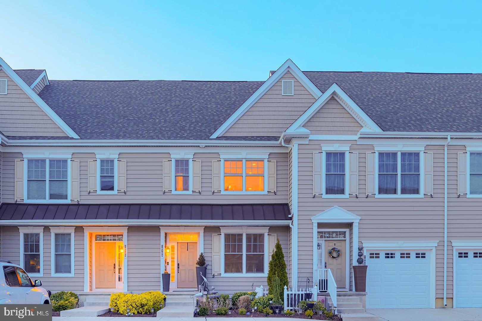 HERITAGE VILLAGE TOWNHOMES - Residential