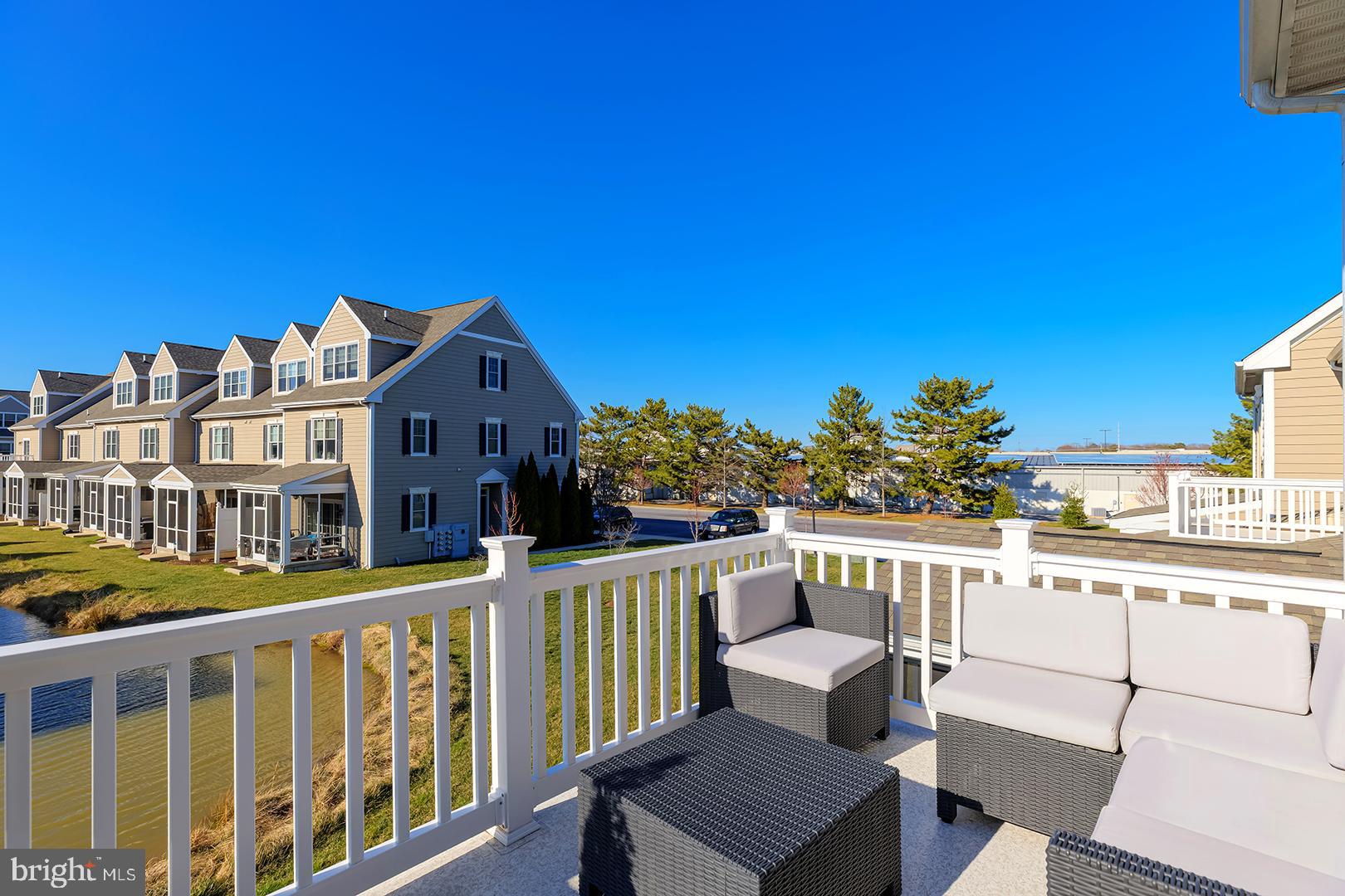 HERITAGE VILLAGE TOWNHOMES - Residential