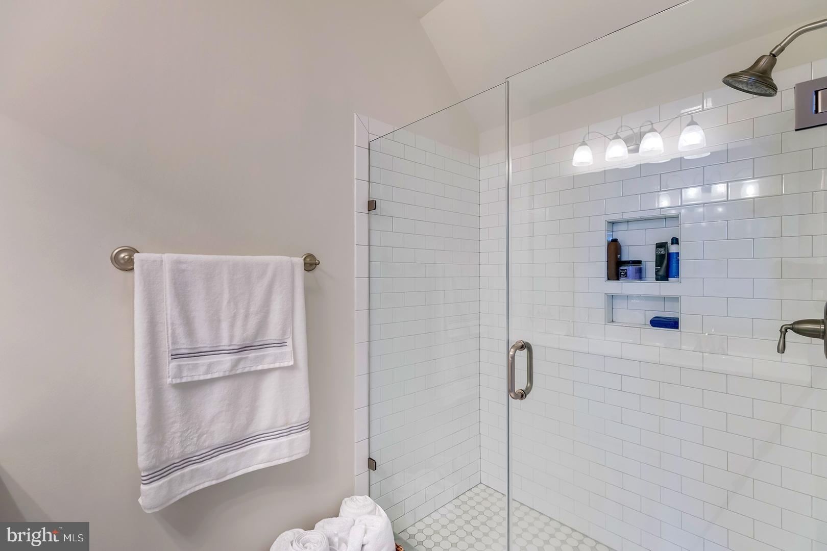 HERITAGE VILLAGE TOWNHOMES - Residential