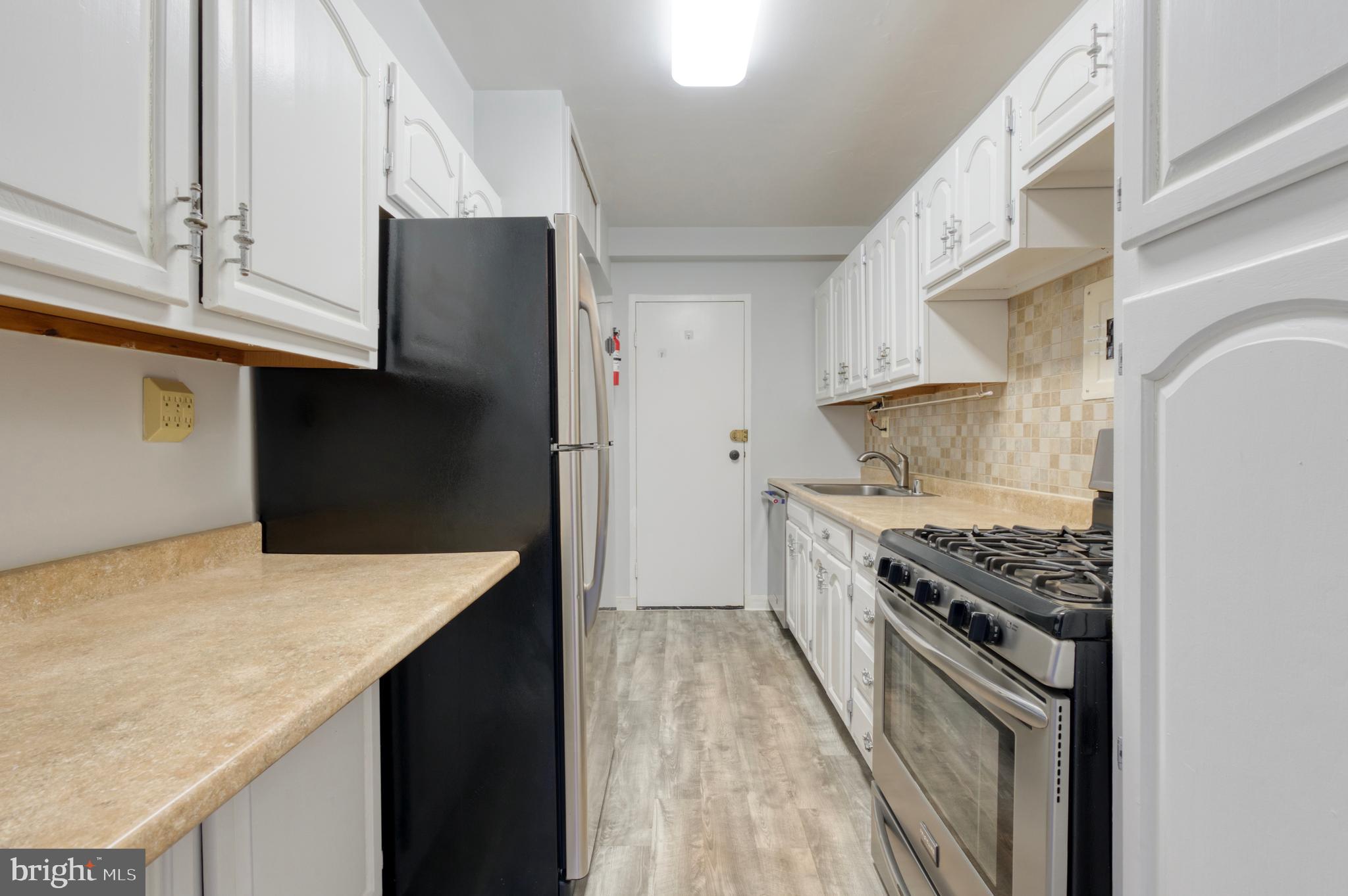WESLEY HEIGHTS - Residential Lease