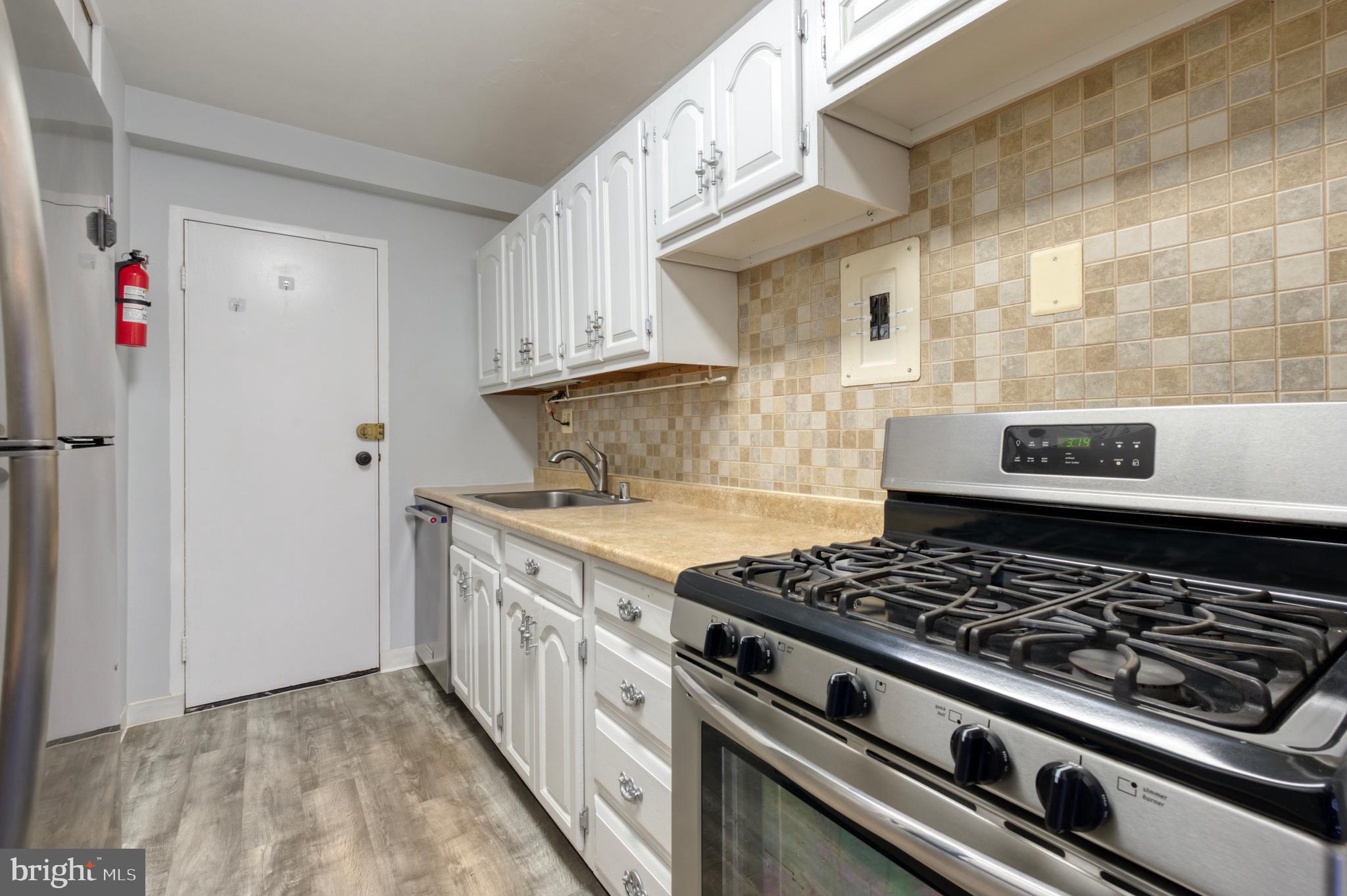 WESLEY HEIGHTS - Residential Lease