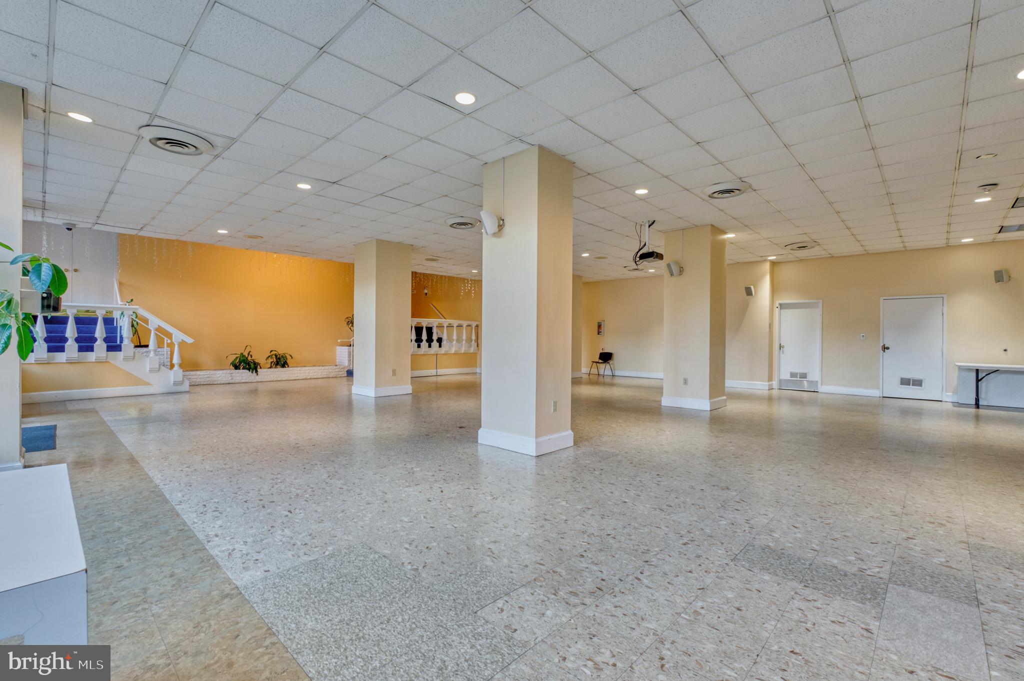 WESLEY HEIGHTS - Residential Lease