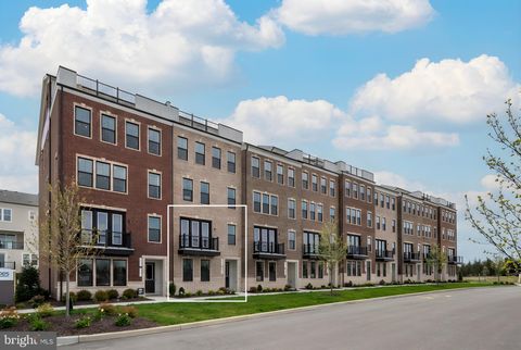 Condo For Sale - 20867 Murry Falls Terrace Ter #195<br/> ASHBURN, VA 20147