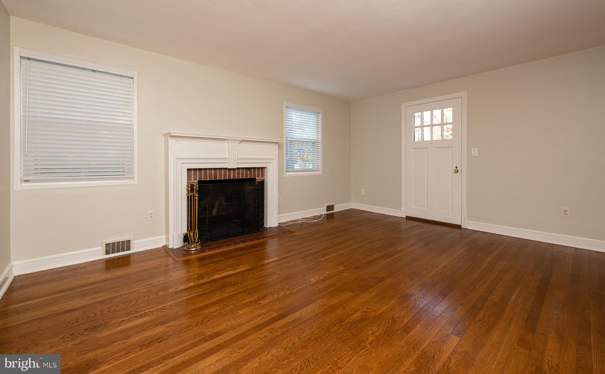 ARLINGTON FOREST - Residential Lease