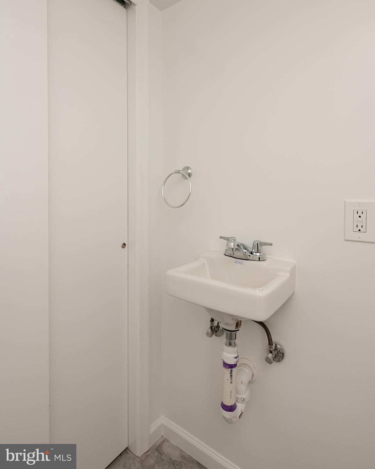 ARLINGTON FOREST - Residential Lease