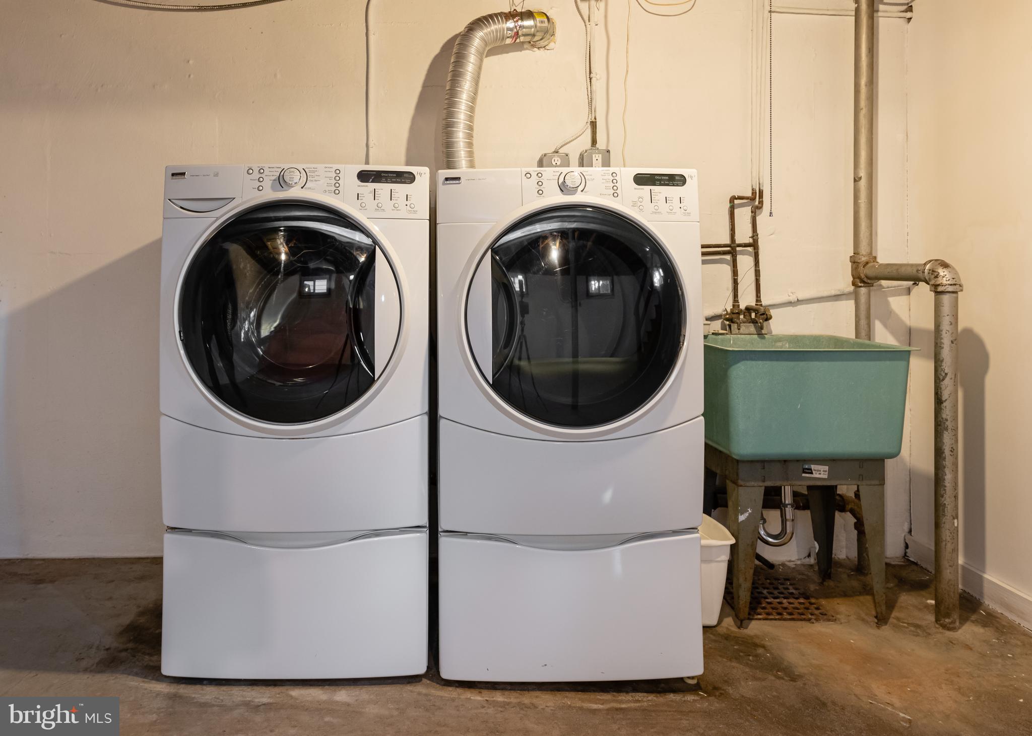 ARLINGTON FOREST - Residential Lease