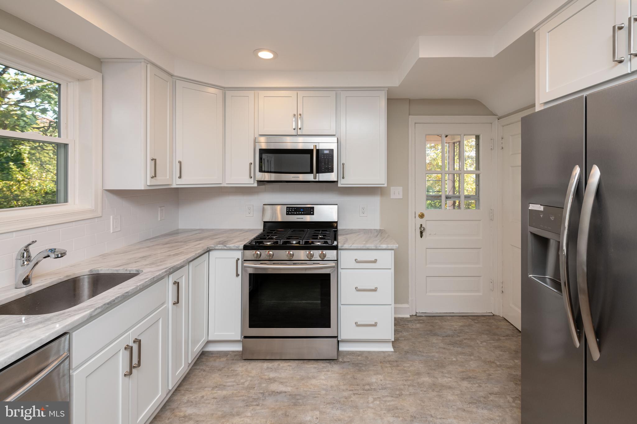 ARLINGTON FOREST - Residential Lease