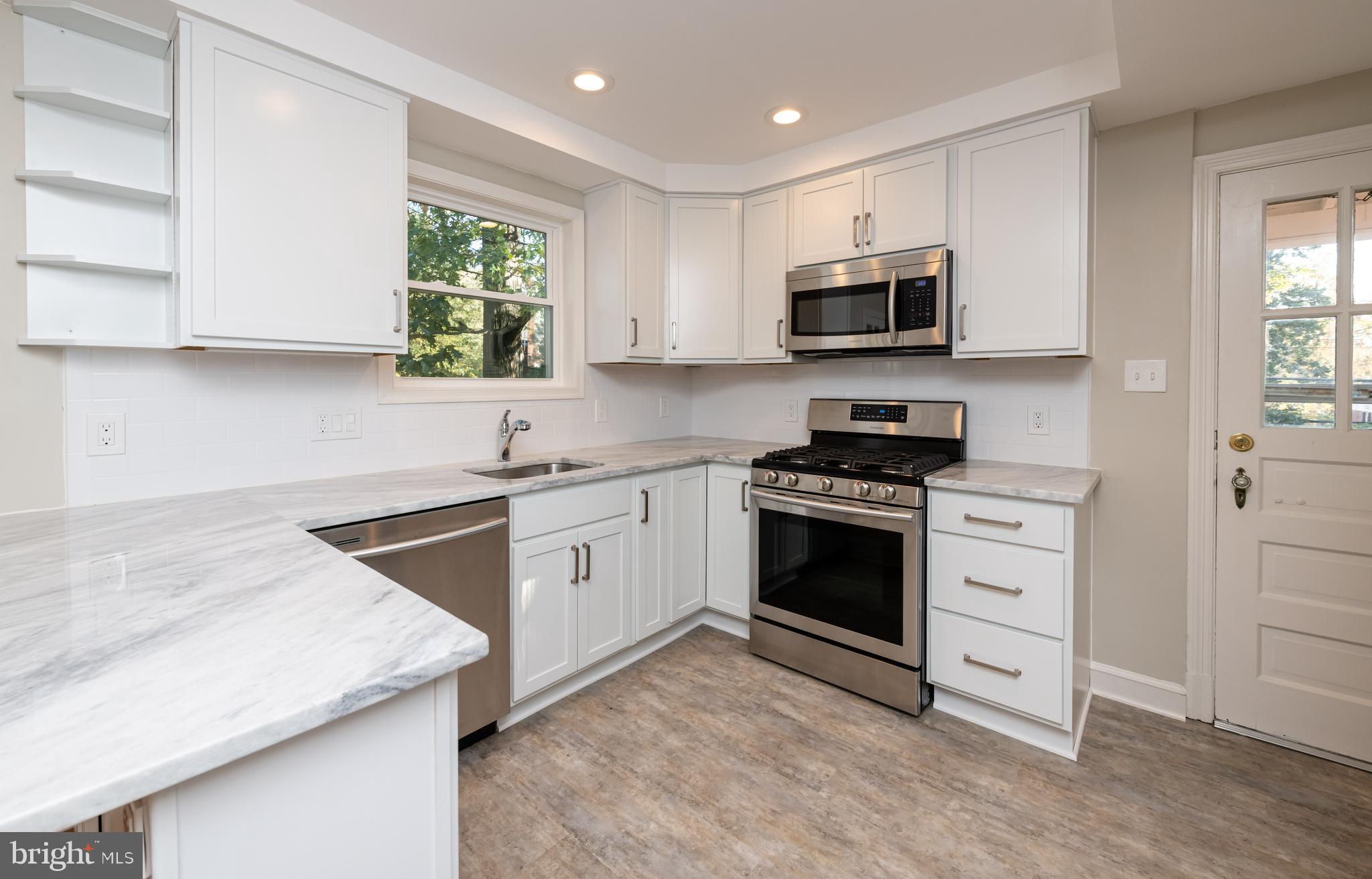 ARLINGTON FOREST - Residential Lease