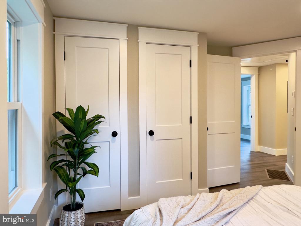 COLUMBIA - Residential