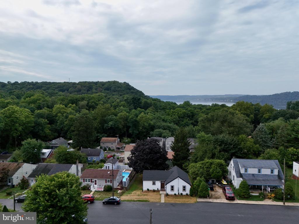 COLUMBIA - Residential