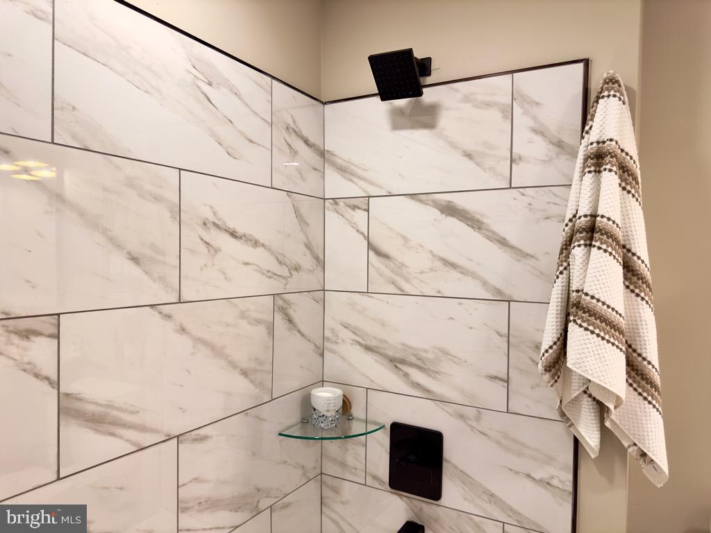 COLUMBIA - Residential