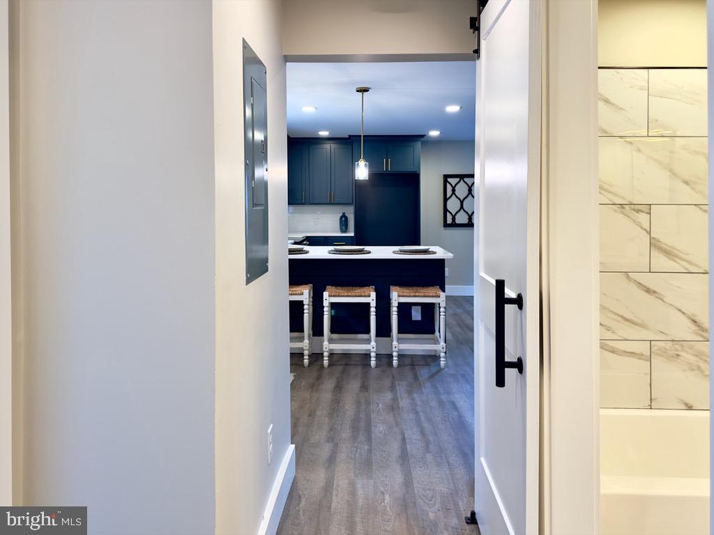 COLUMBIA - Residential