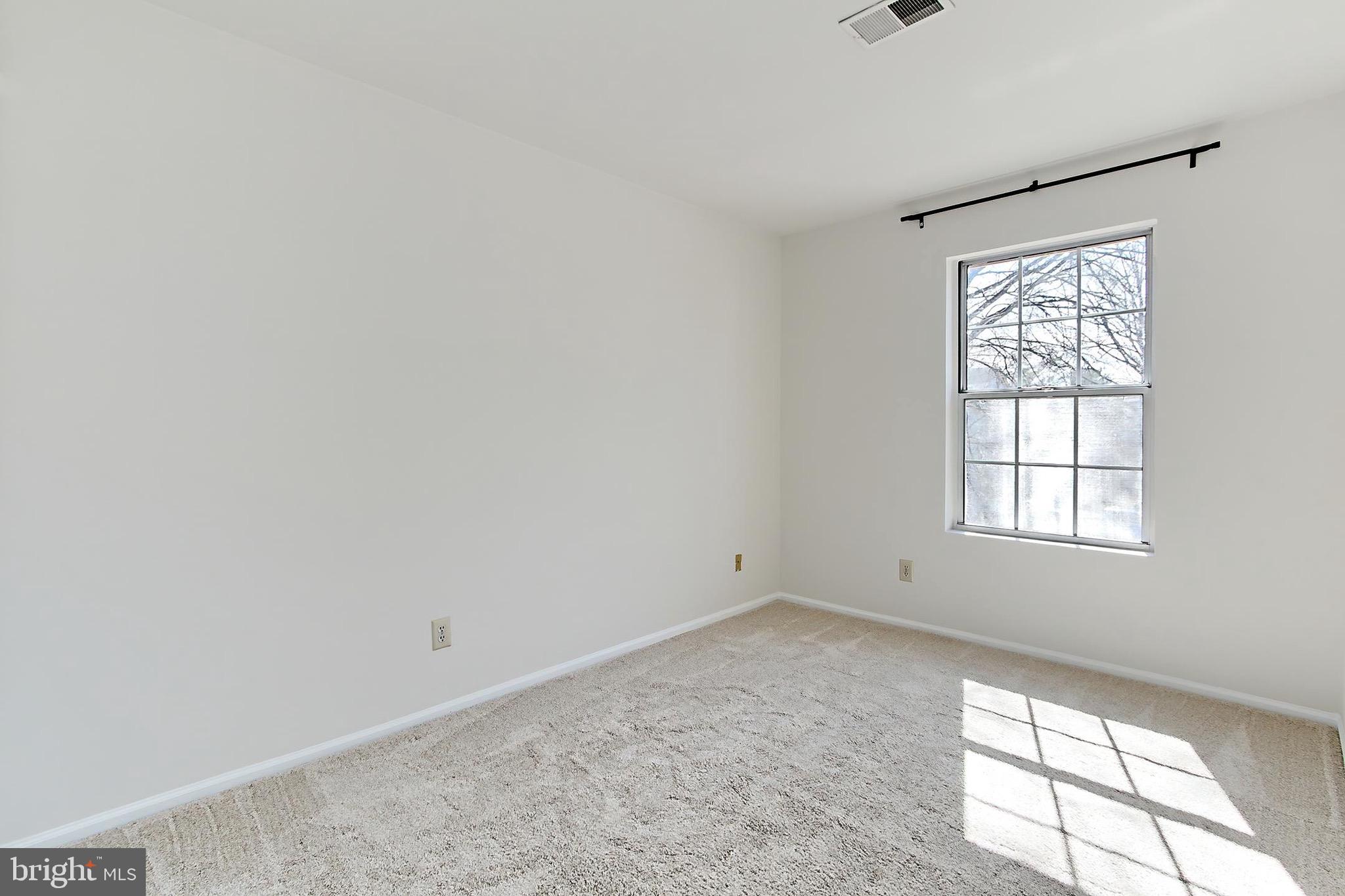 FOX CHASE/EXETER - Residential Lease