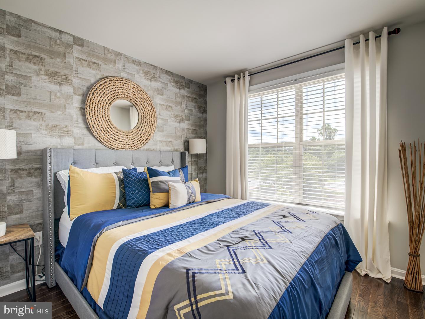 WOODMORE TOWNE CENTRE - Residential