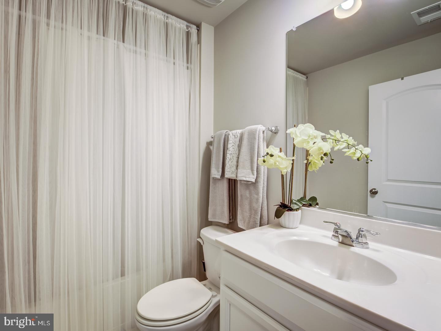 WOODMORE TOWNE CENTRE - Residential