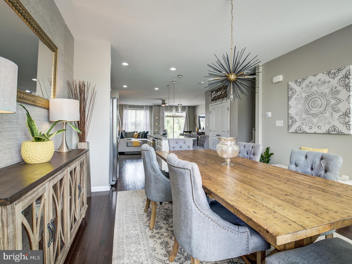 WOODMORE TOWNE CENTRE - Residential