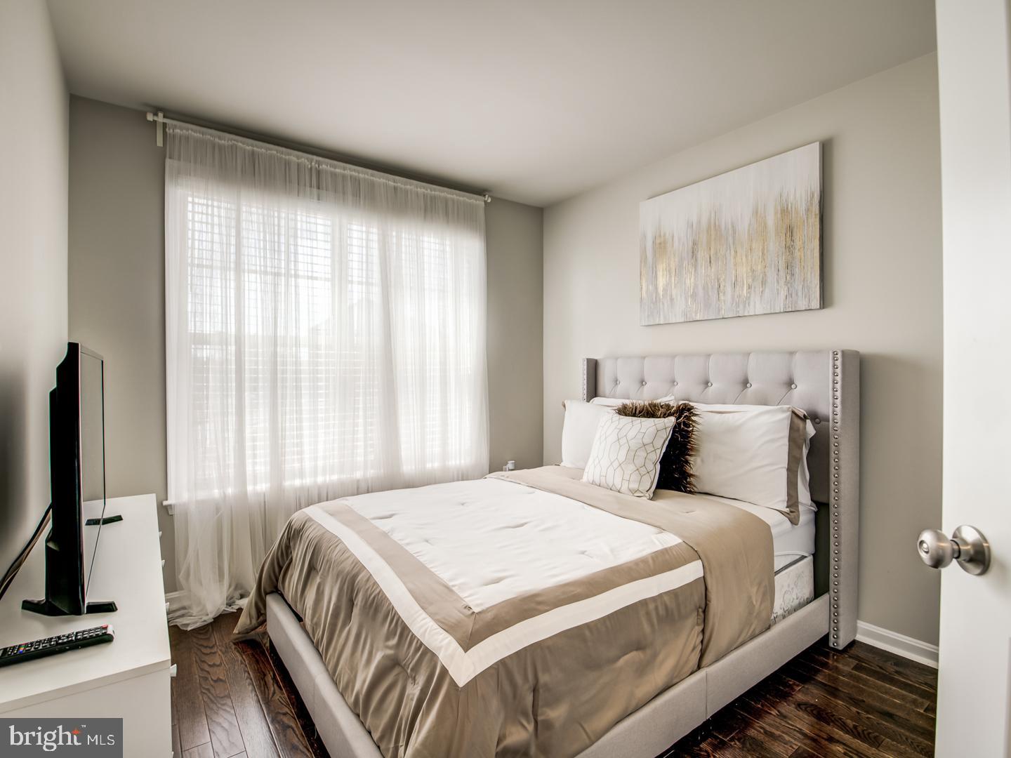 WOODMORE TOWNE CENTRE - Residential