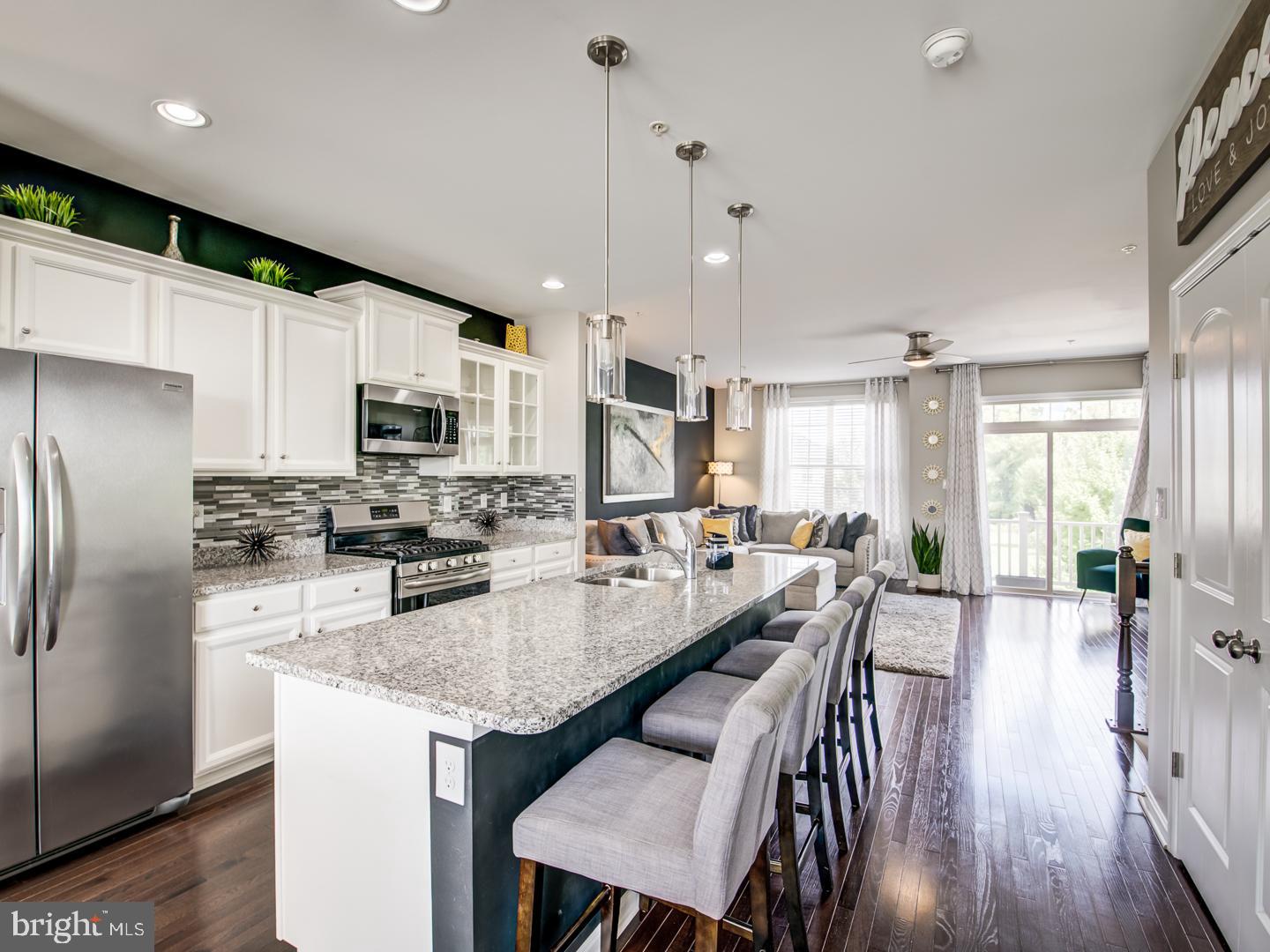 WOODMORE TOWNE CENTRE - Residential