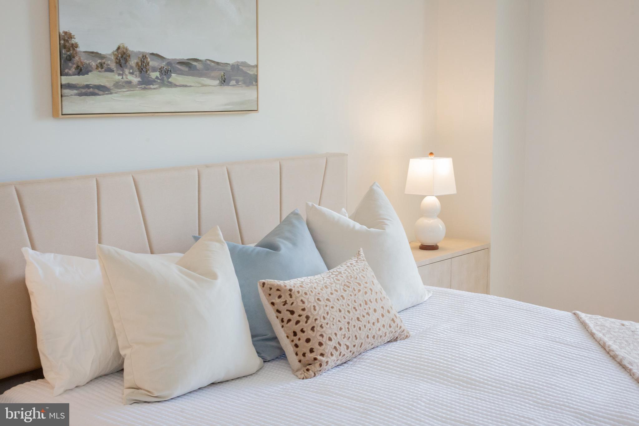 TURNBERRY COURTS AT LEIS - Residential