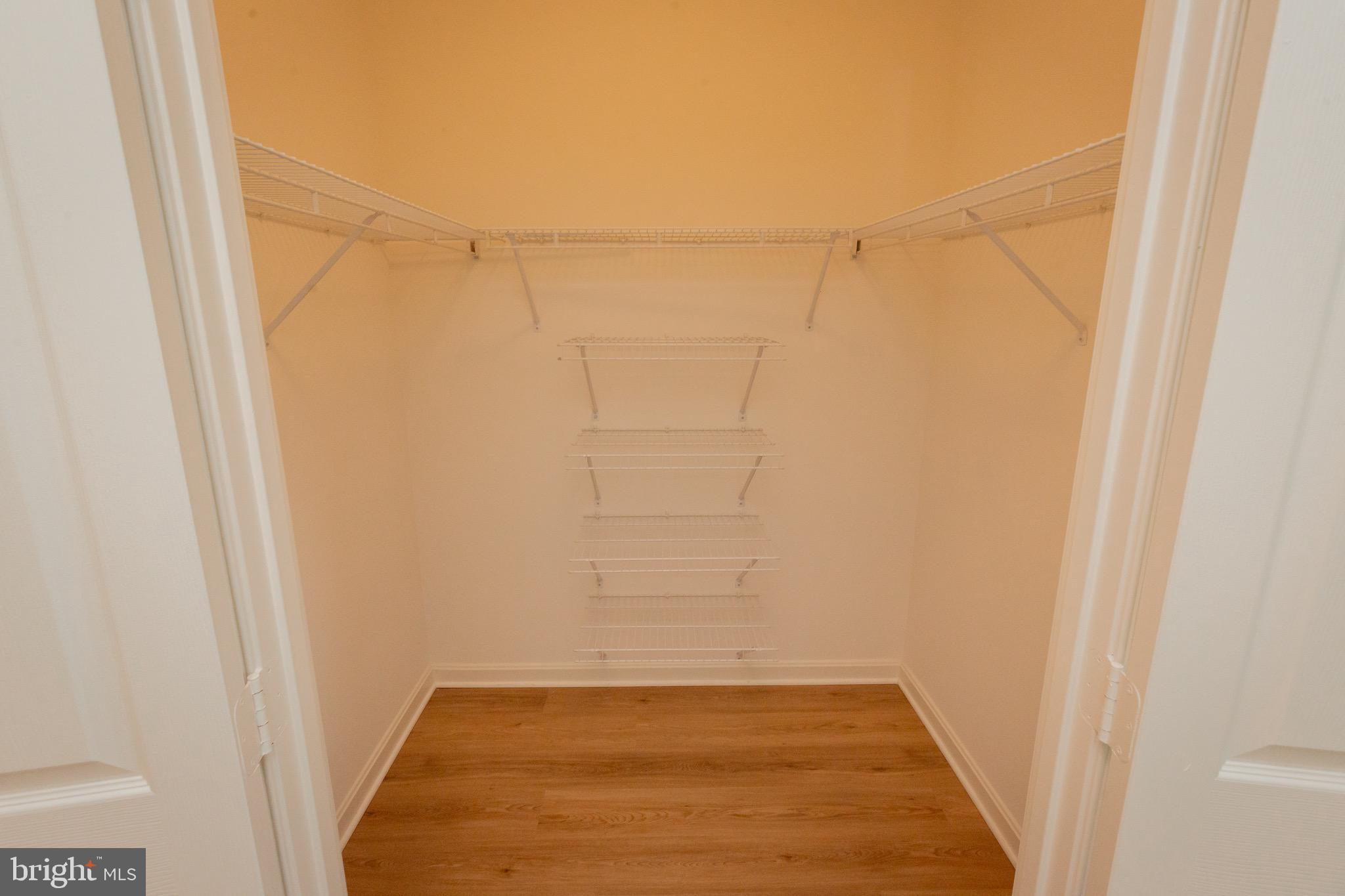 TURNBERRY COURTS AT LEIS - Residential