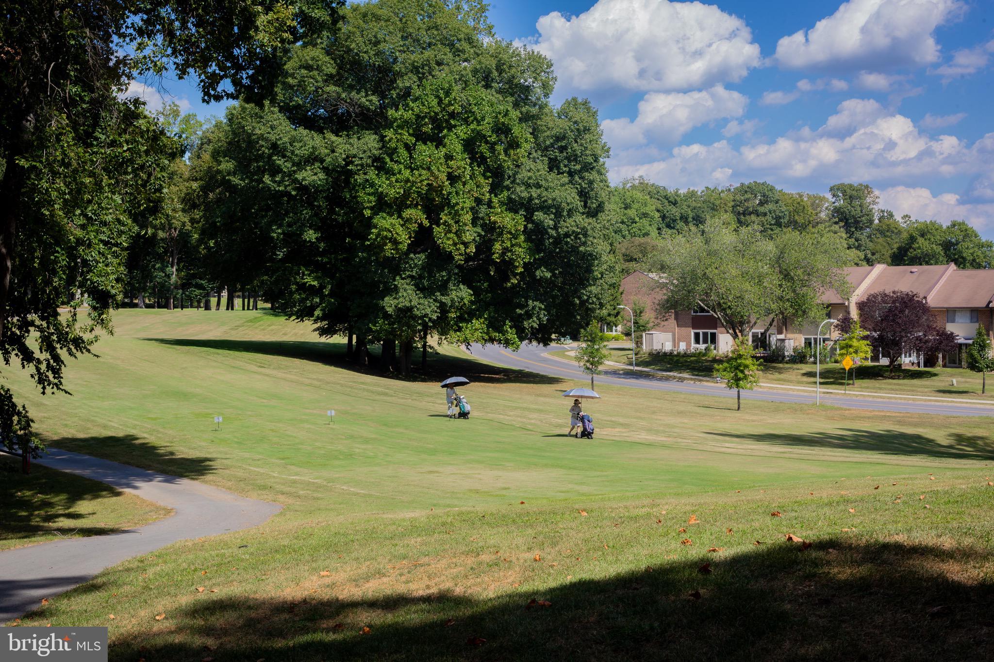 TURNBERRY COURTS AT LEIS - Residential