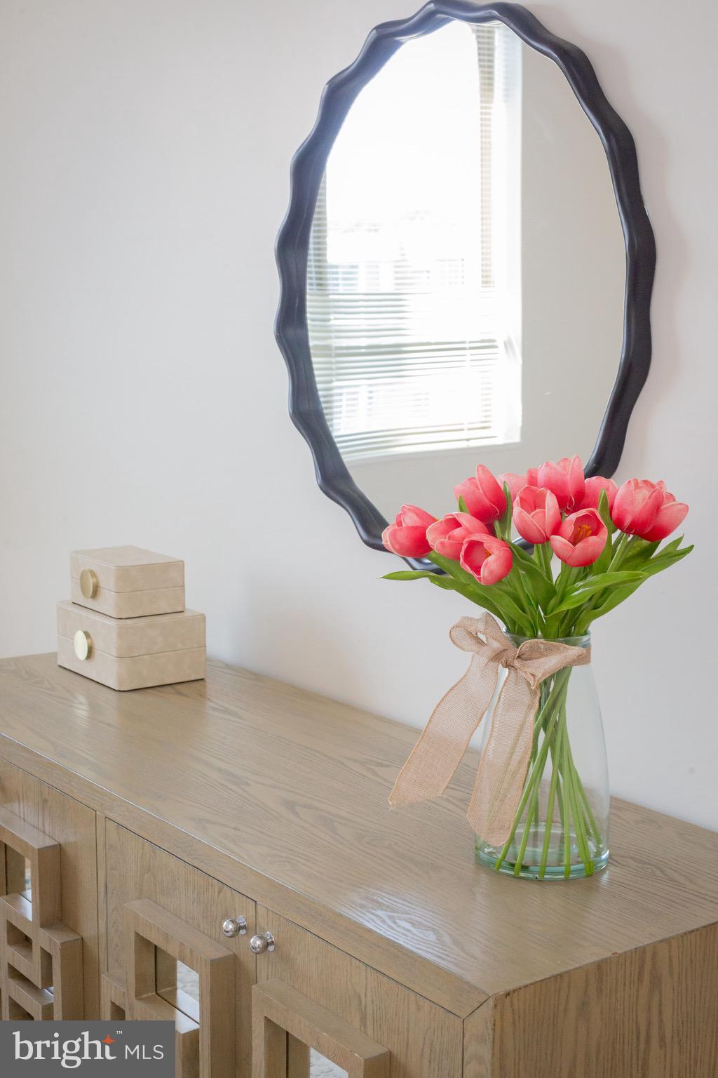 TURNBERRY COURTS AT LEIS - Residential