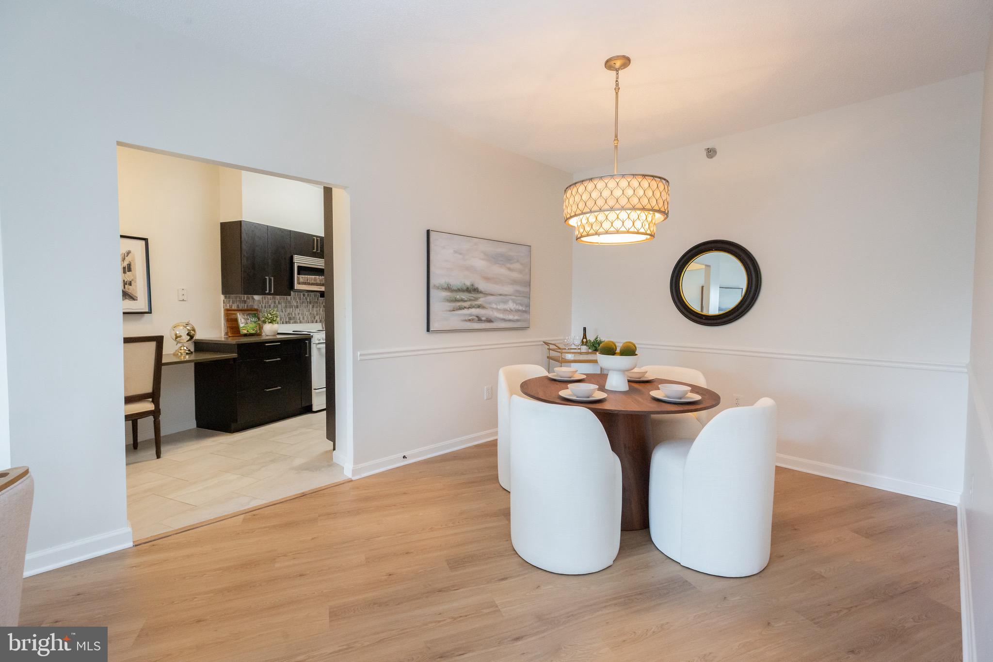 TURNBERRY COURTS AT LEIS - Residential