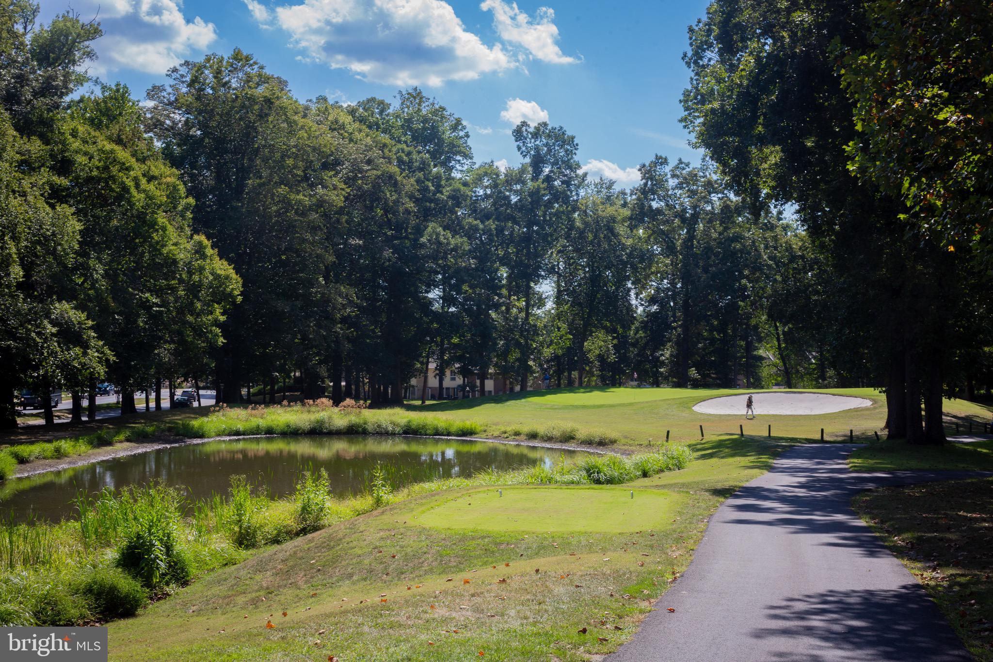 TURNBERRY COURTS AT LEIS - Residential