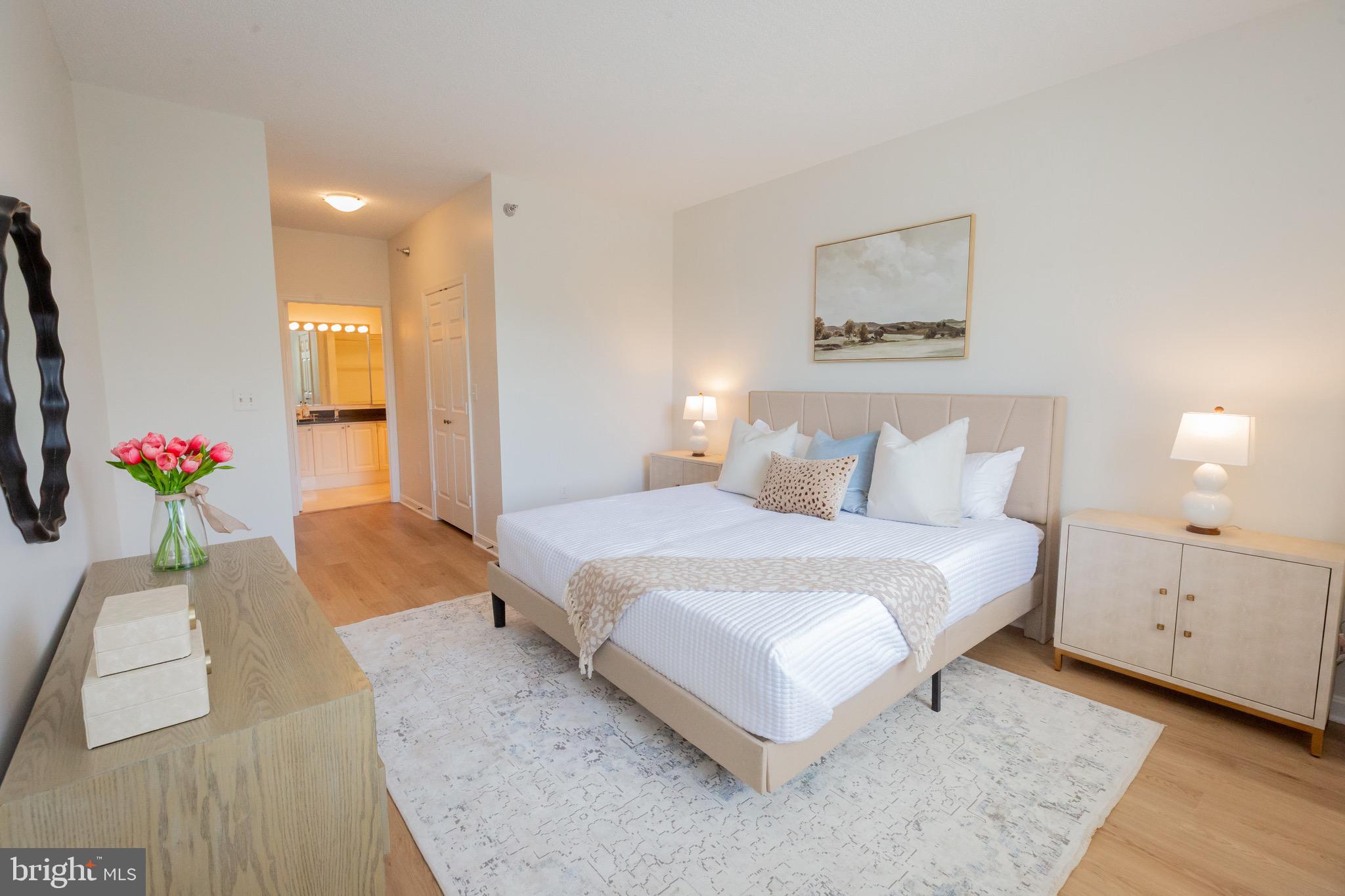 TURNBERRY COURTS AT LEIS - Residential