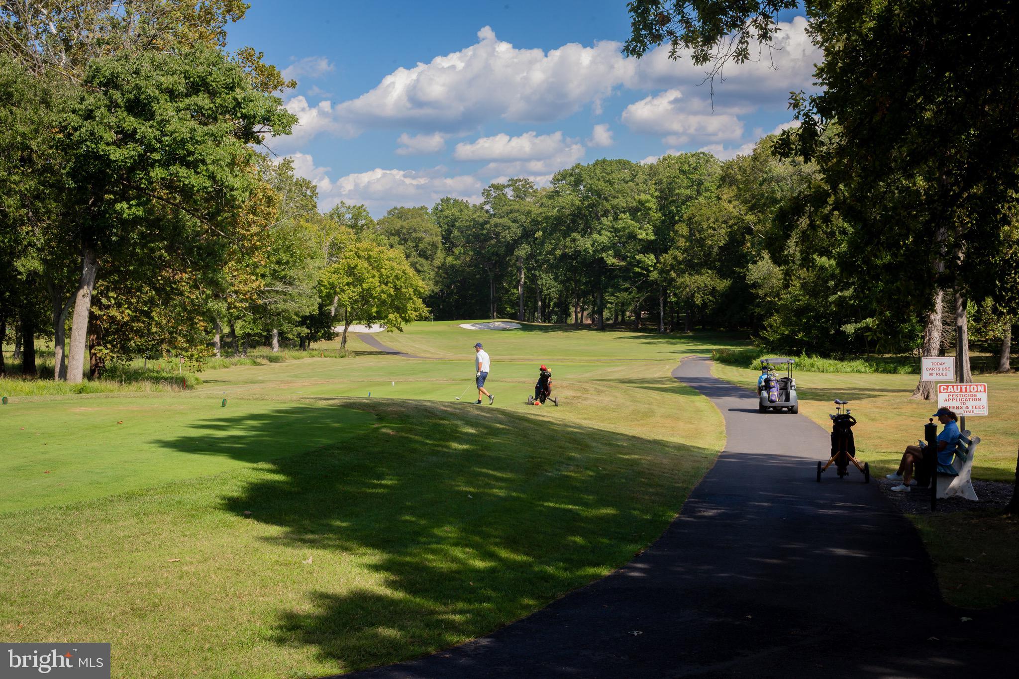 TURNBERRY COURTS AT LEIS - Residential
