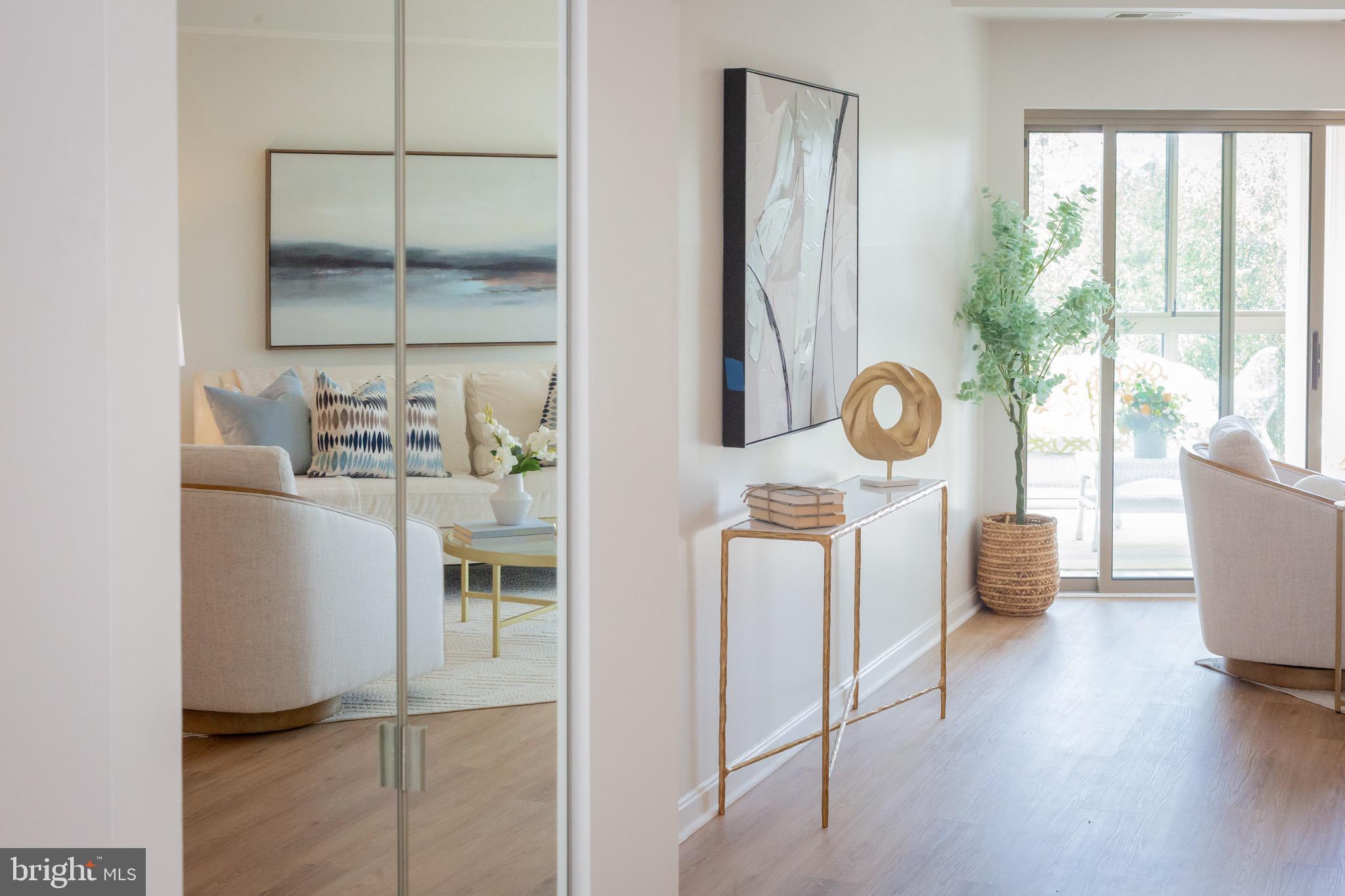 TURNBERRY COURTS AT LEIS - Residential