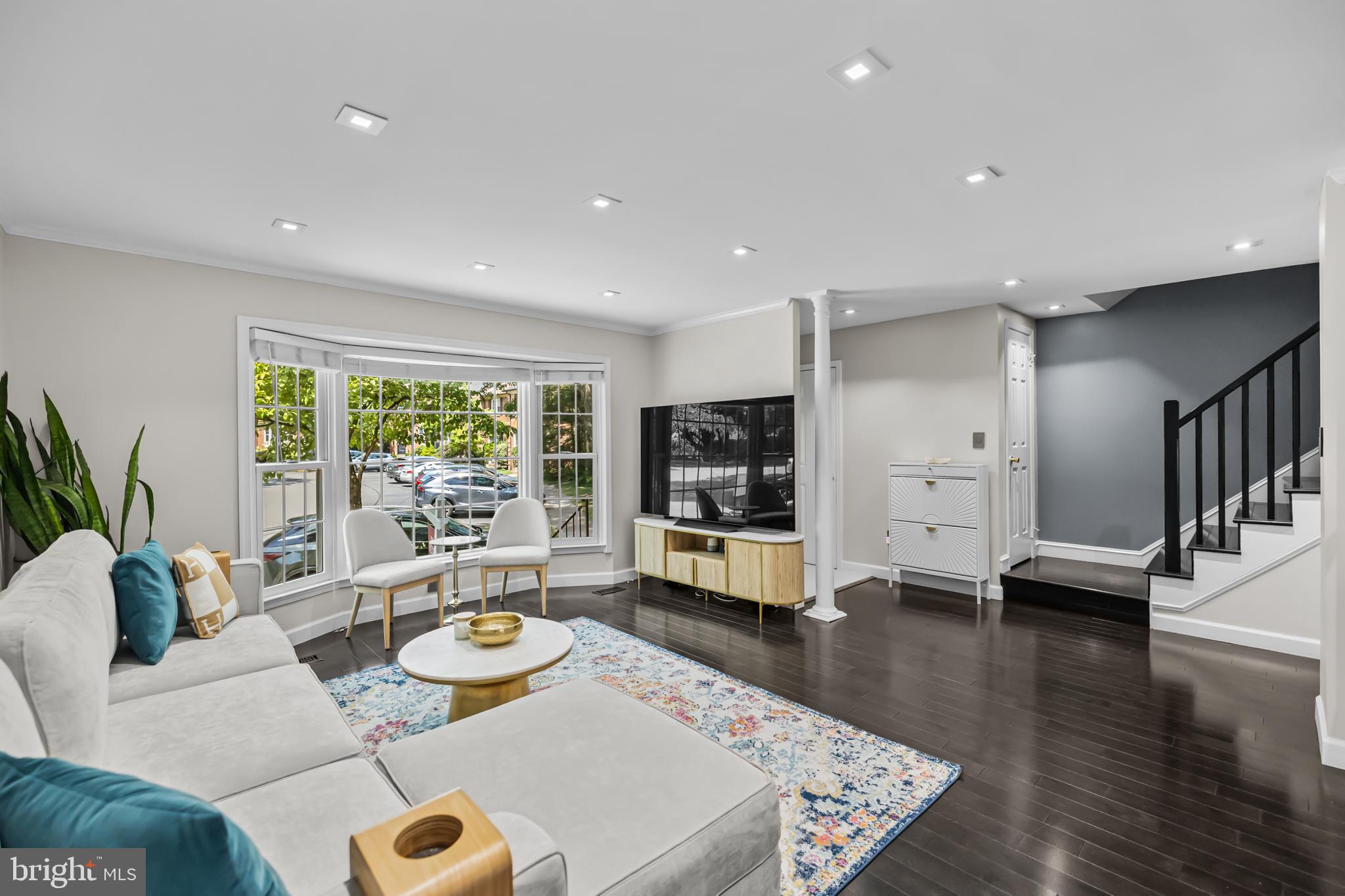 2867 SUTTON OAKS LANE
