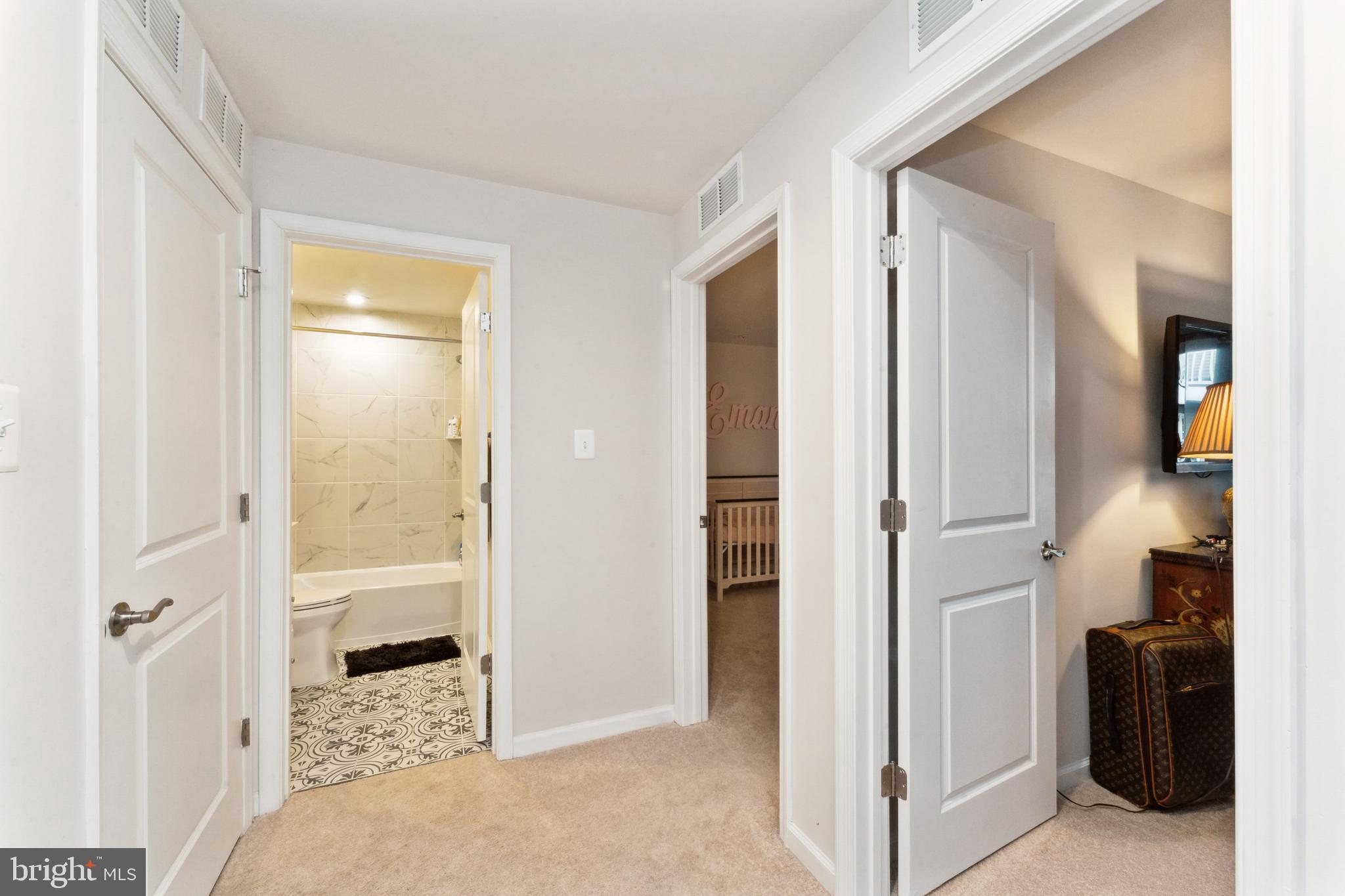 GLENN DALE COMMONS - Residential