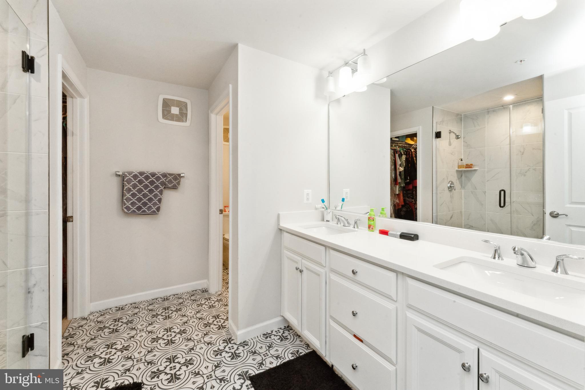 GLENN DALE COMMONS - Residential