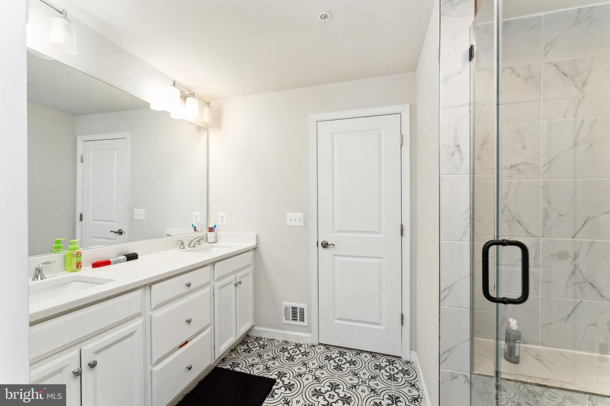 GLENN DALE COMMONS - Residential