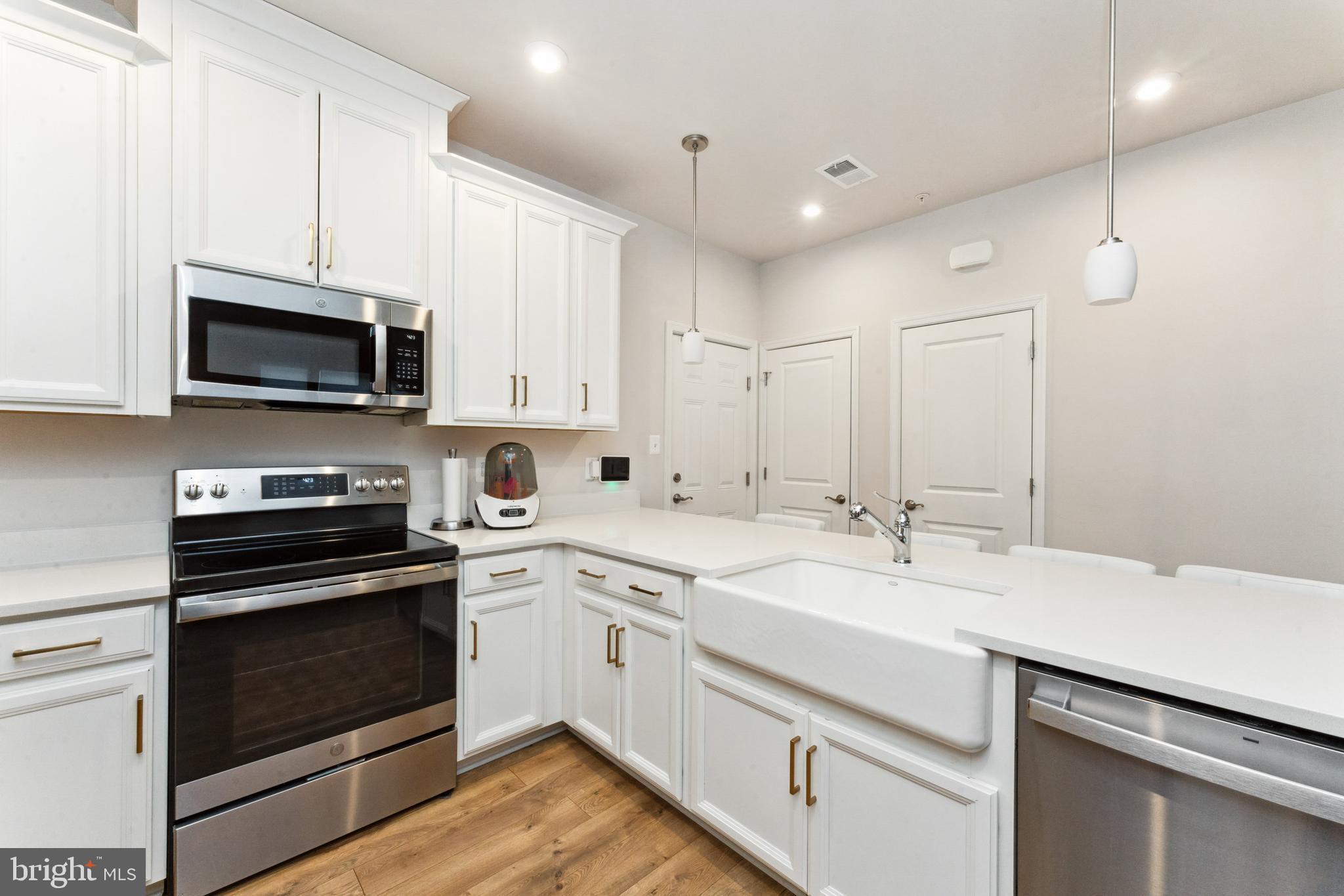 GLENN DALE COMMONS - Residential