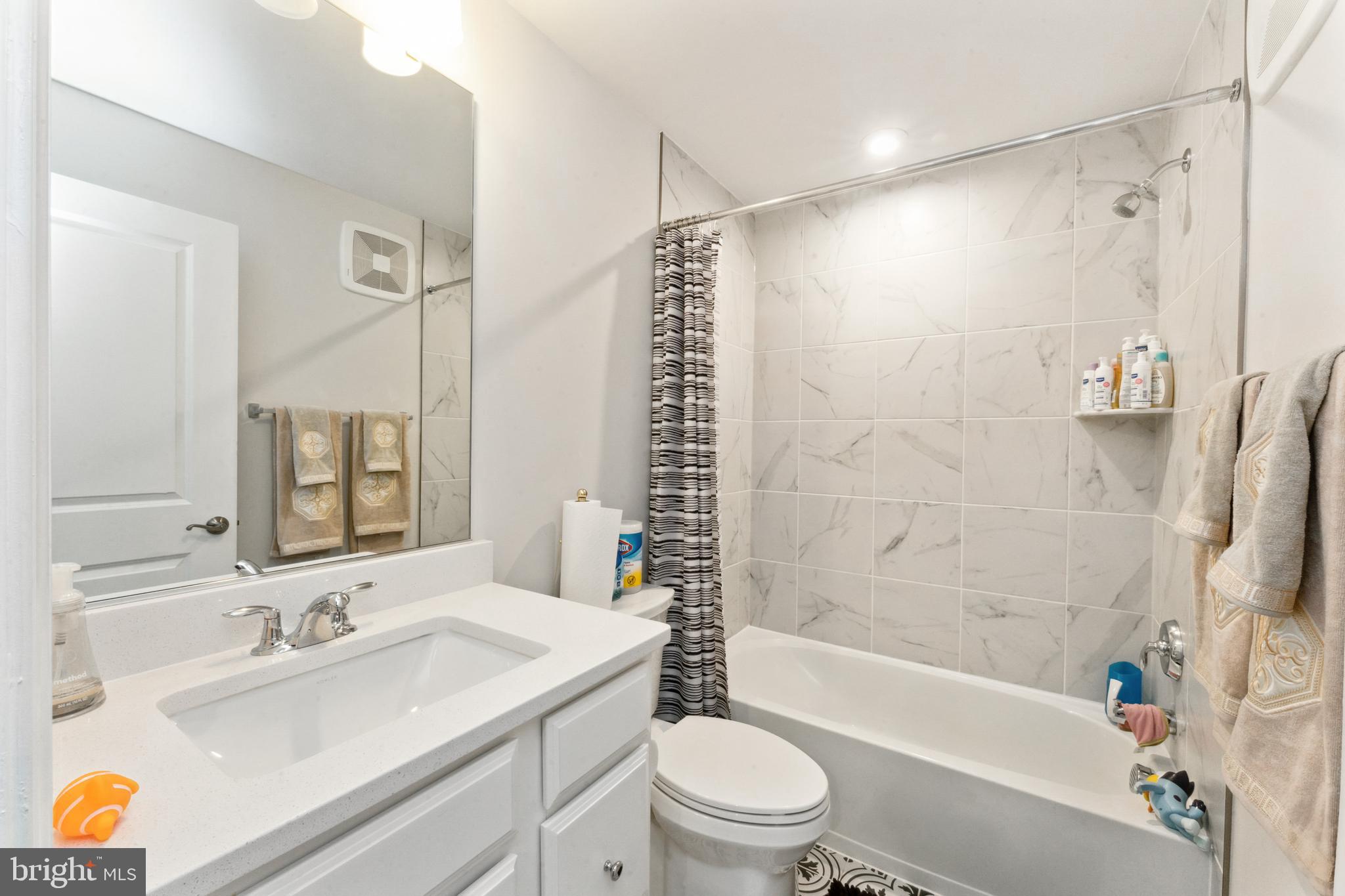 GLENN DALE COMMONS - Residential