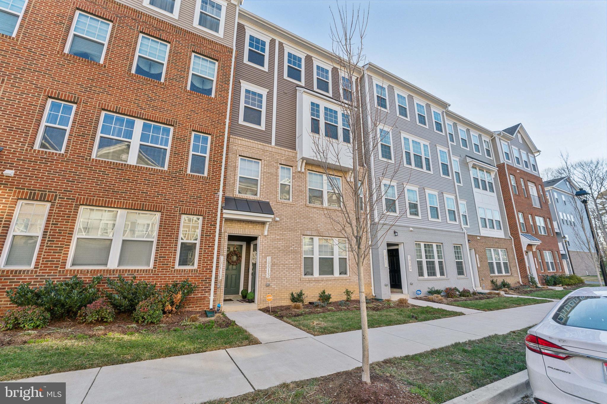 GLENN DALE COMMONS - Residential