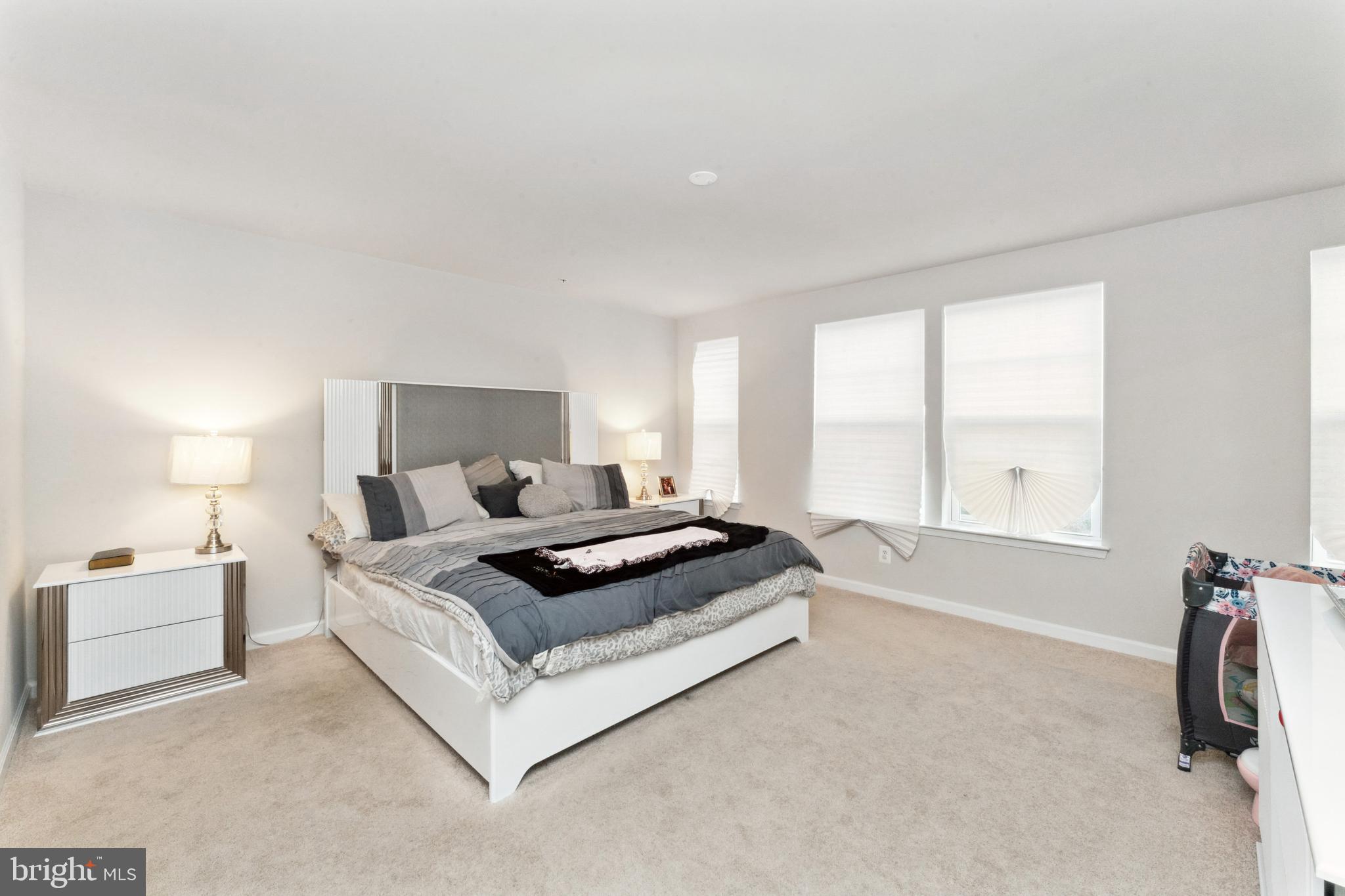 GLENN DALE COMMONS - Residential