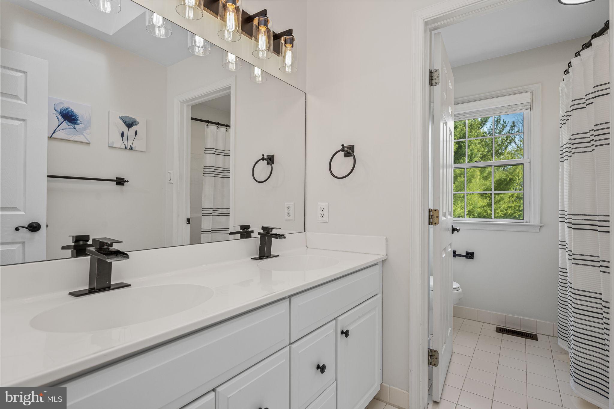 CROSSPOINTE - Residential