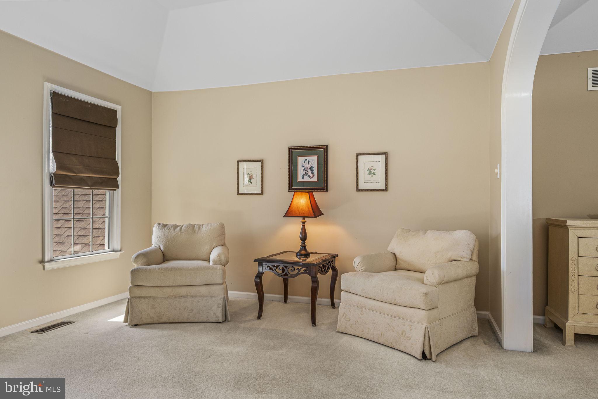 CROSSPOINTE - Residential