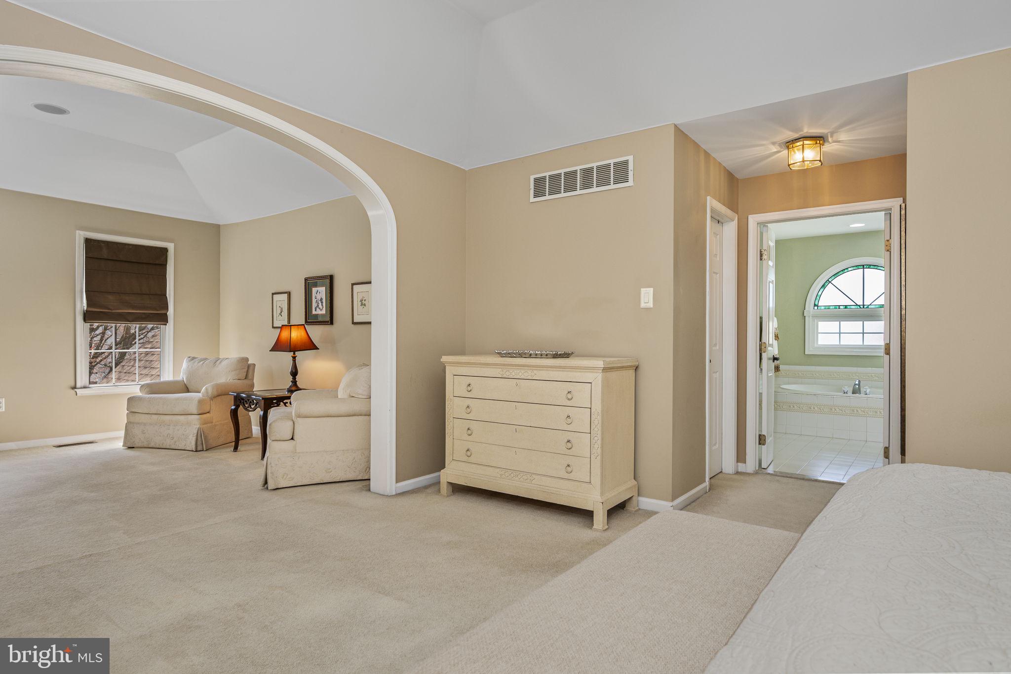 CROSSPOINTE - Residential