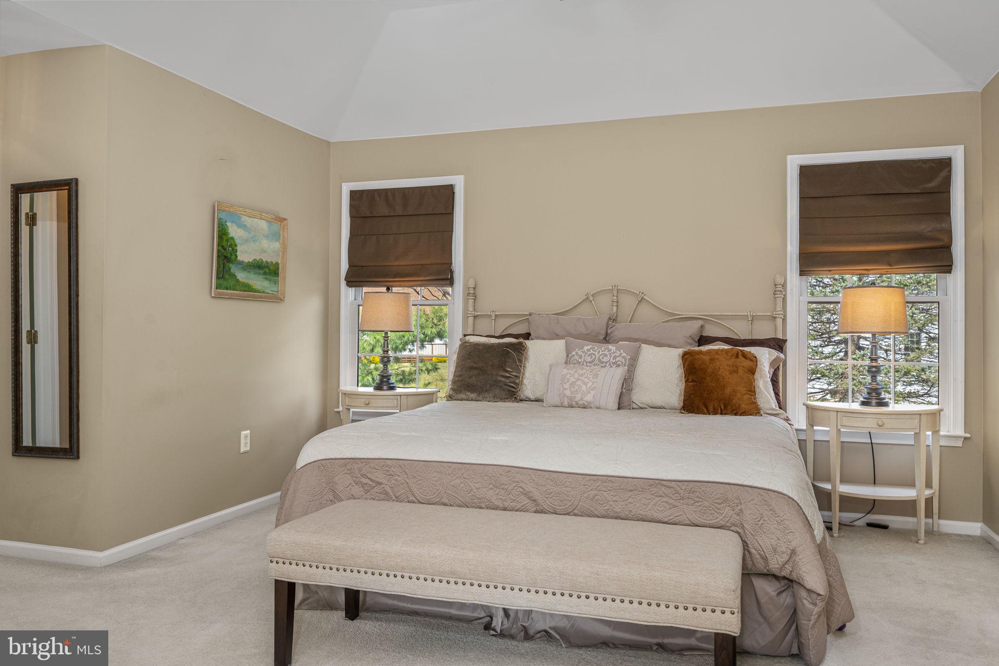 CROSSPOINTE - Residential