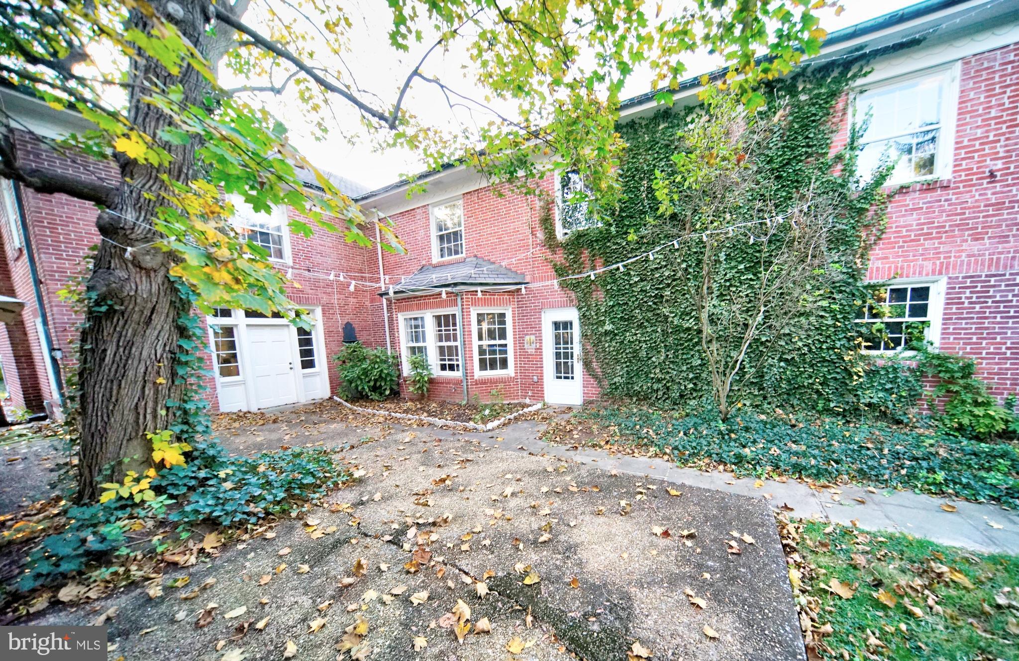 HILLCROFT - Residential