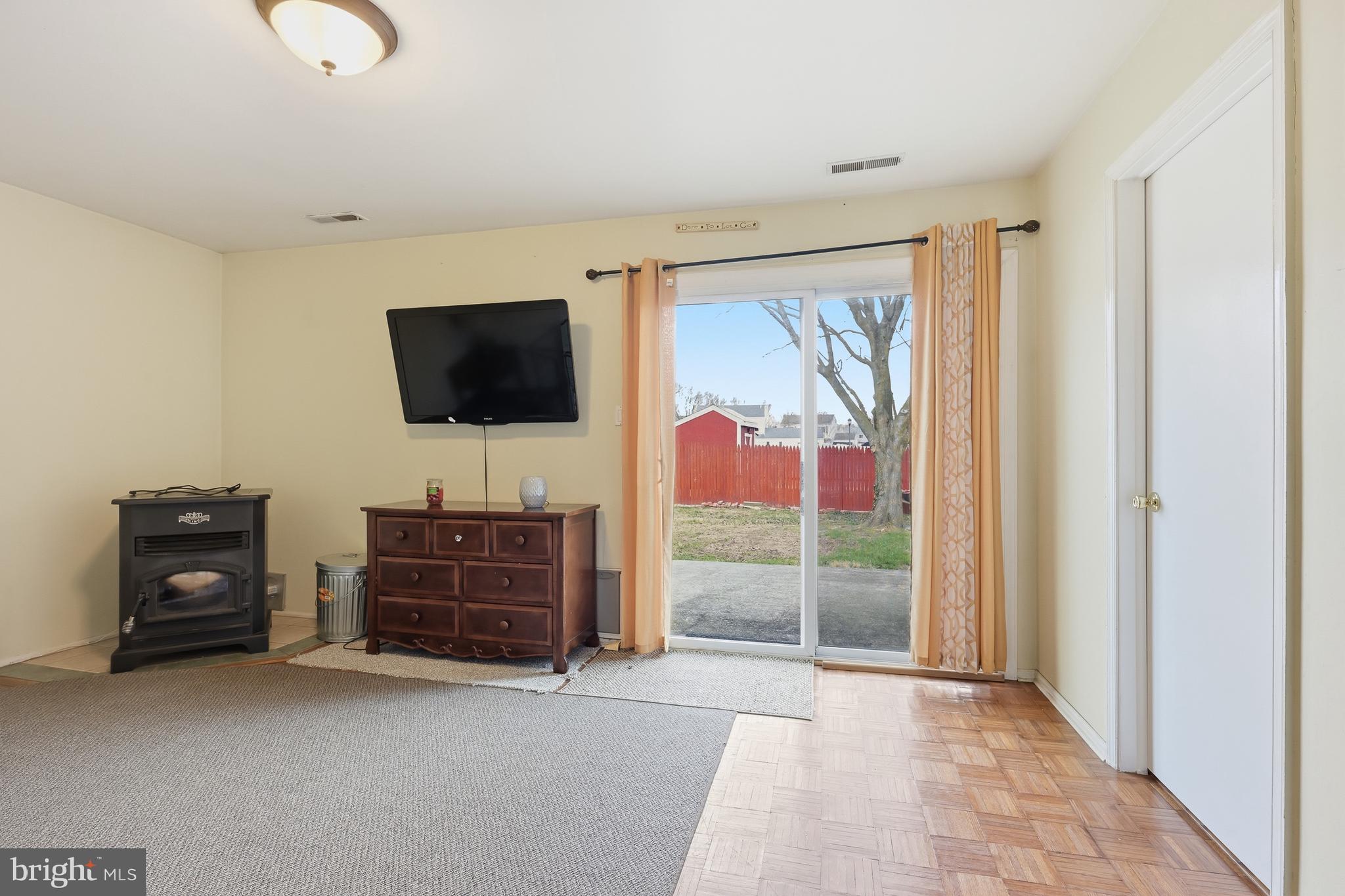 PORTER SQUARE - Residential