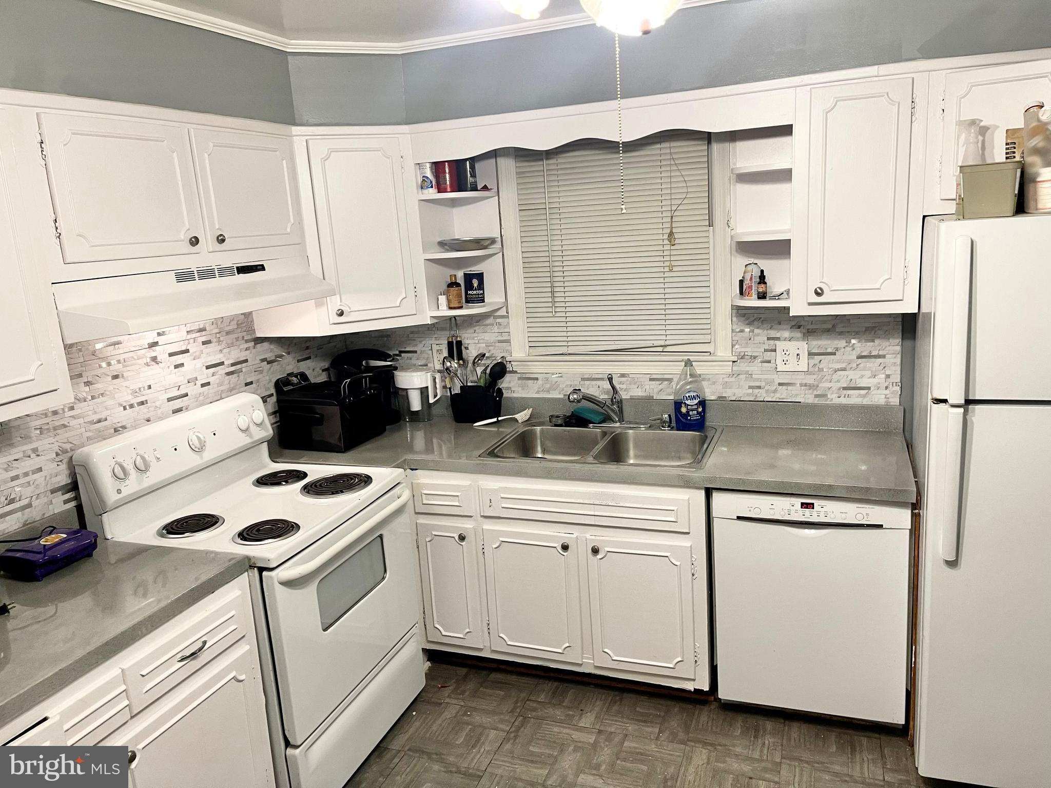 BROOKE JANE MANOR - Residential